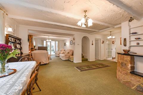 Little Warwick Barnham Road, Eastergate, Chichester, PO20 3RT