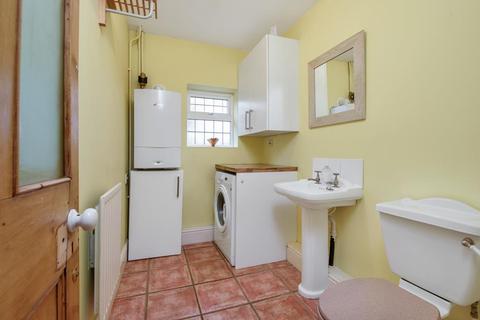 8 Brunts Lane, East Bridgford, Nottingham, NG13 8NQ