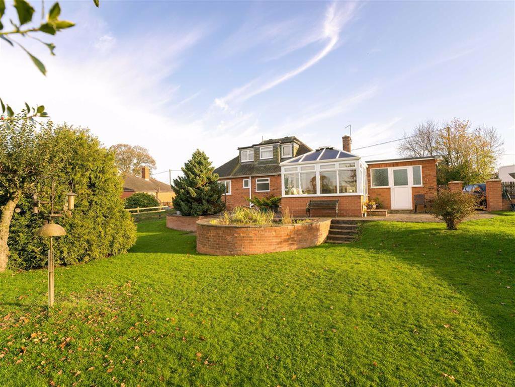 Maesbrook, Oswestry, SY10 4 bed country house £339,950