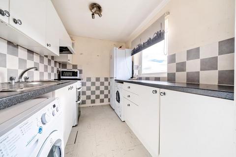 2 bedroom maisonette to rent, Banbury,  Oxfordshire,  OX16