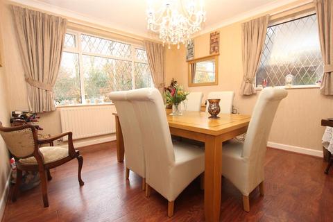 81 Manor Road, Darwen, BB3 2SN