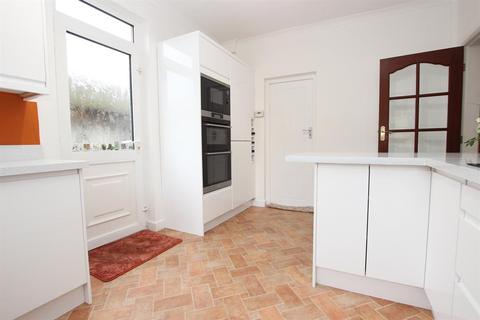 81 Manor Road, Darwen, BB3 2SN