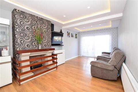 79 Woburn Avenue, Hornchurch, RM12 4NQ