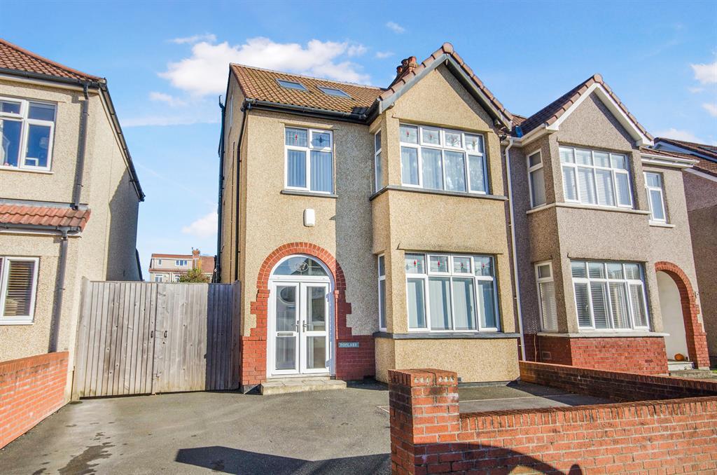 Central Avenue, Hanham, Bristol, BS15 3PG 4 bed semidetached house £