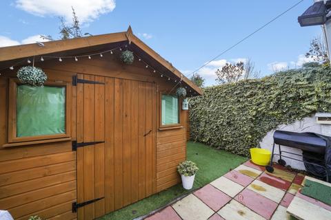 2b Thirlmere Avenue, Perivale, Greenford, UB6 8EF