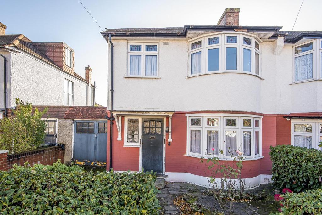 Cedarville Gardens, Streatham 3 bed semidetached house £700,000
