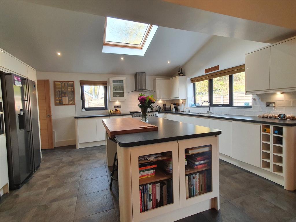 Edward Street, Baxenden, Accrington, BB5 4 bed end of terrace house £