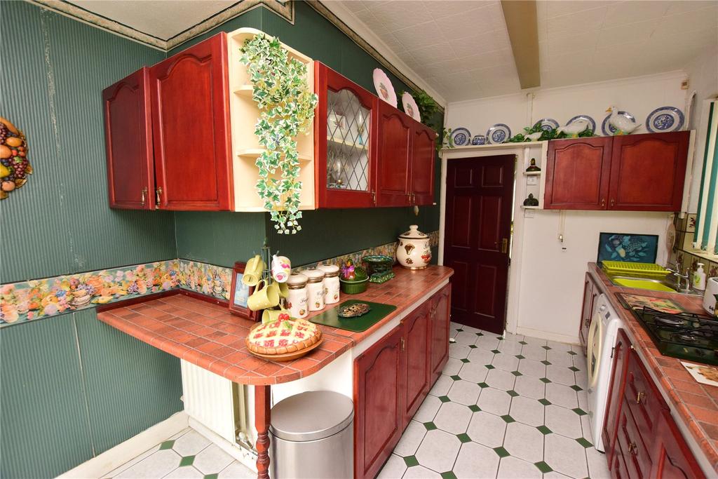 Kitchen (2)