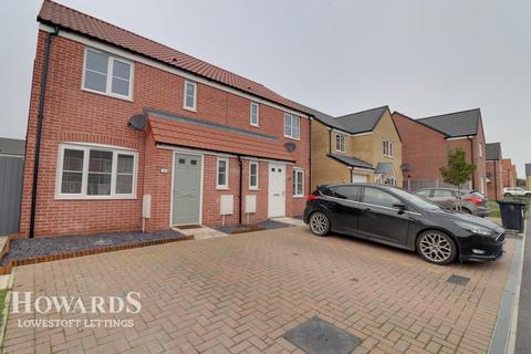 3 bed semi-detached house for rent in Pritchard Close, Lowestoft
