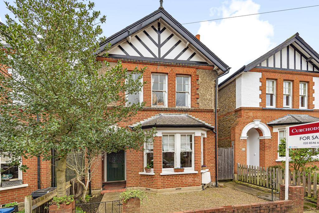 Cobham Road, Kingston Upon Thames, KT1 4 bed detached house £850,000