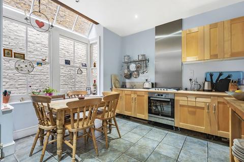 59 Cobham Road, Kingston Upon Thames, KT1 3AE