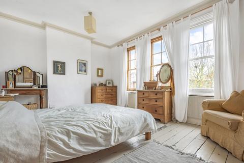 59 Cobham Road, Kingston Upon Thames, KT1 3AE