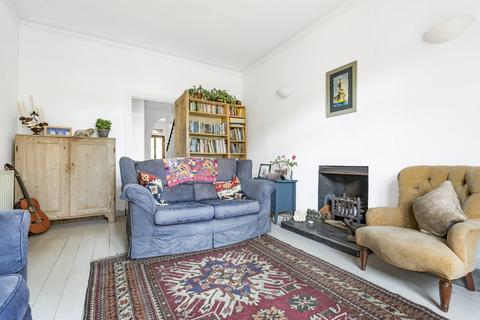 59 Cobham Road, Kingston Upon Thames, KT1 3AE