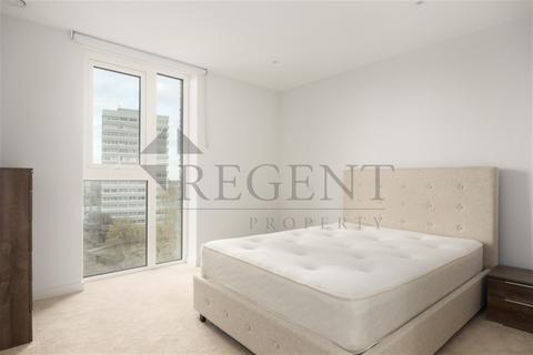 3 bedroom apartment to rent, Sandpiper Building, Woodberry Down, N4