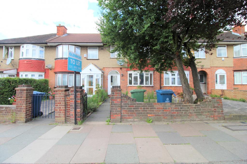 3 Bedroom To Rent in South Harrow, HA2