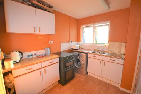 36 Leaside Close, Dursley, GL11 5SH