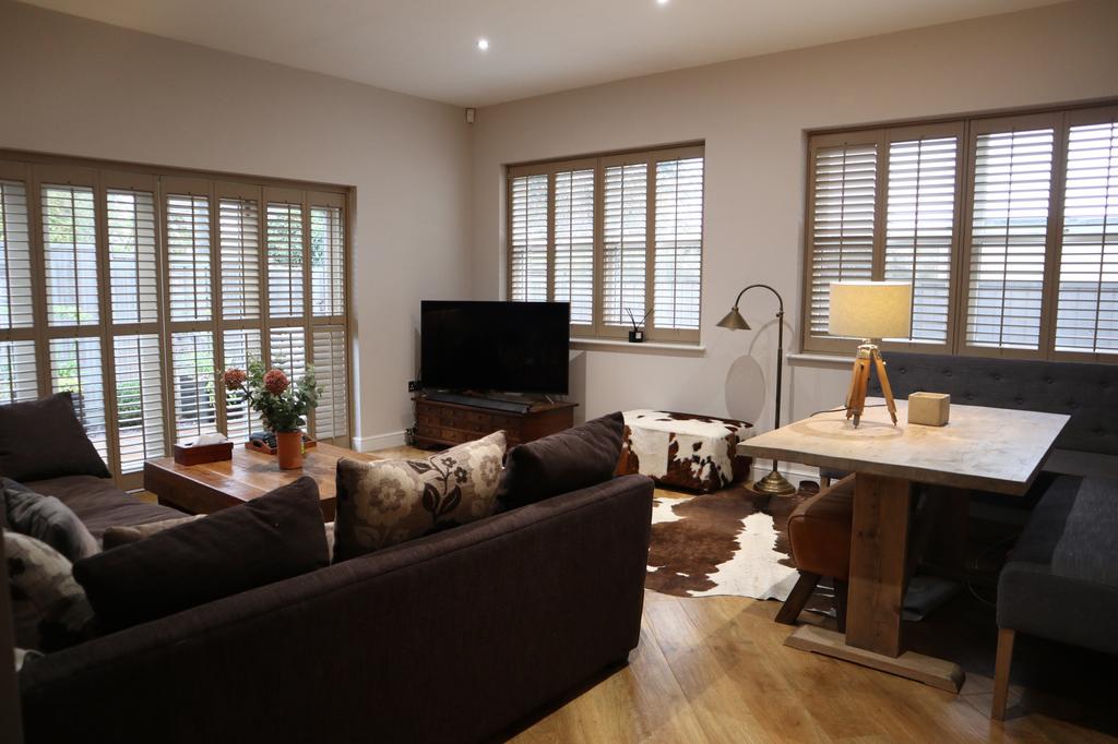 Foley Avenue, Beverley, Yorkshire, HU17 2 bed bungalow £1,350 pcm (£