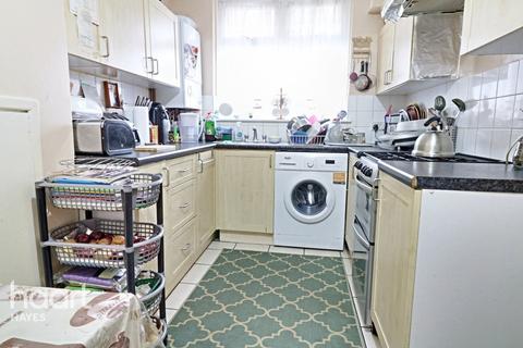 28 Benson Close, Hounslow, TW3 3QX