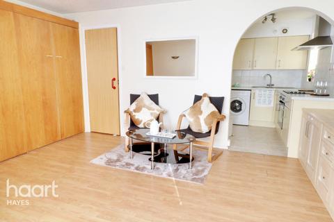 13 Pikestone Close, Hayes, UB4 9QT