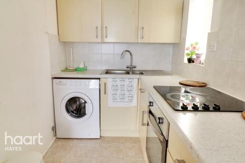 13 Pikestone Close, Hayes, UB4 9QT