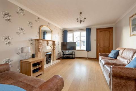 38 Carnbee Park, Edinburgh, EH16 6GH