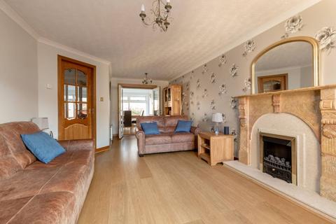 38 Carnbee Park, Edinburgh, EH16 6GH