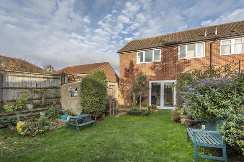 2 Buscot Drive, Abingdon, OX14 2BJ