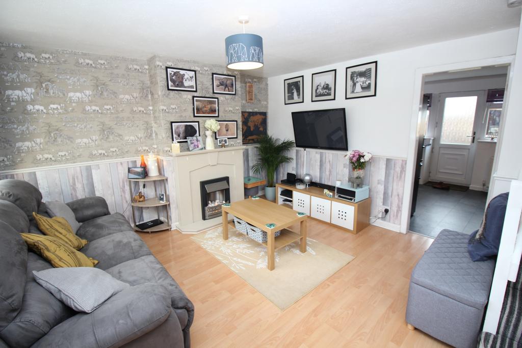 Benbecula Way, Davyhulme 3 bed semidetached house £214,950