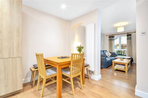 60 Lowden Close, Winchester, SO22 4EW