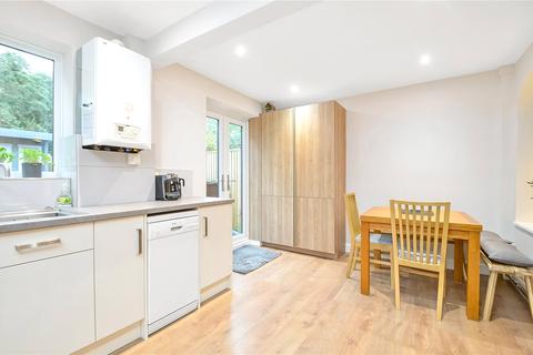 60 Lowden Close, Winchester, SO22 4EW