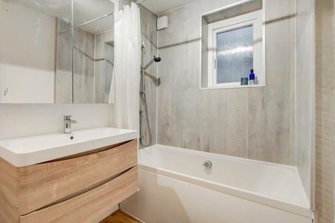 2a Caversham Road, London, NW5 2DU