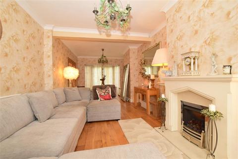 1 Iris Crescent, Bexleyheath, DA7 5QB