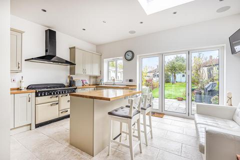 85 Bramdean Crescent, London, SE12 0UJ