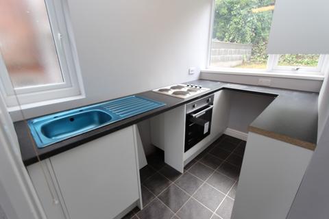 3 bedroom semi-detached house to rent, School Lane, Chilwell, NG9