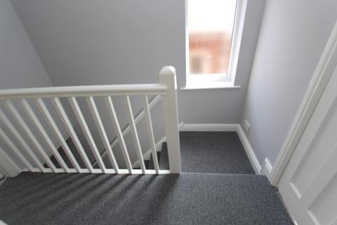 3 bedroom semi-detached house to rent, School Lane, Chilwell, NG9