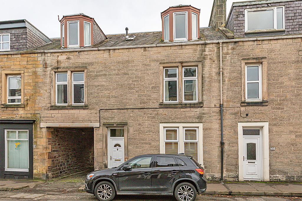 34 St John Street, Galashiels TD1 3JX 3 bed terraced house £135,000