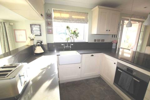 17 Tymawr, Caversham, Reading, RG4 7XR