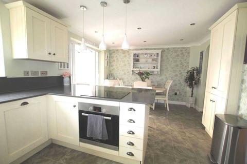 17 Tymawr, Caversham, Reading, RG4 7XR