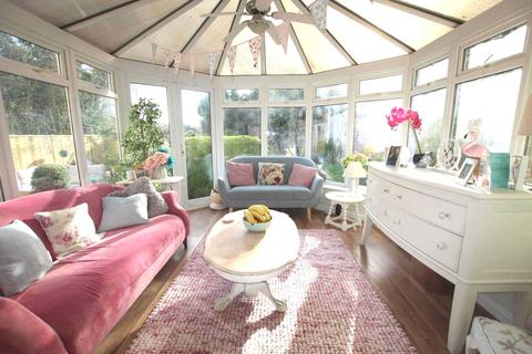 17 Tymawr, Caversham, Reading, RG4 7XR