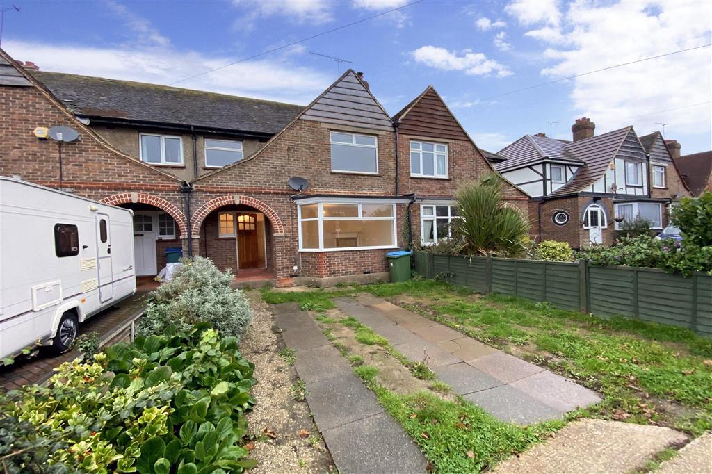 Henry Avenue, Rustington, West Sussex 3 bed terraced house £325,000