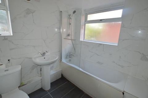 3 bedroom terraced house to rent - West Bromwich Road, Walsall