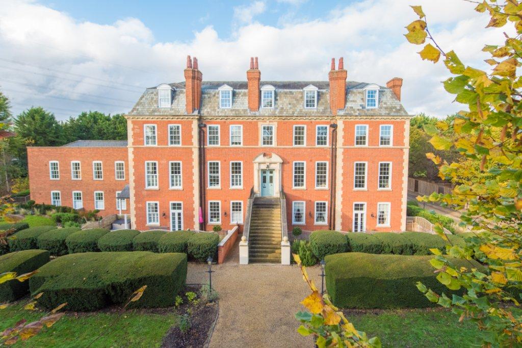 Kingsfield House, Hadrian Way, Baldock, Hertfordshire, SG7 2 bed