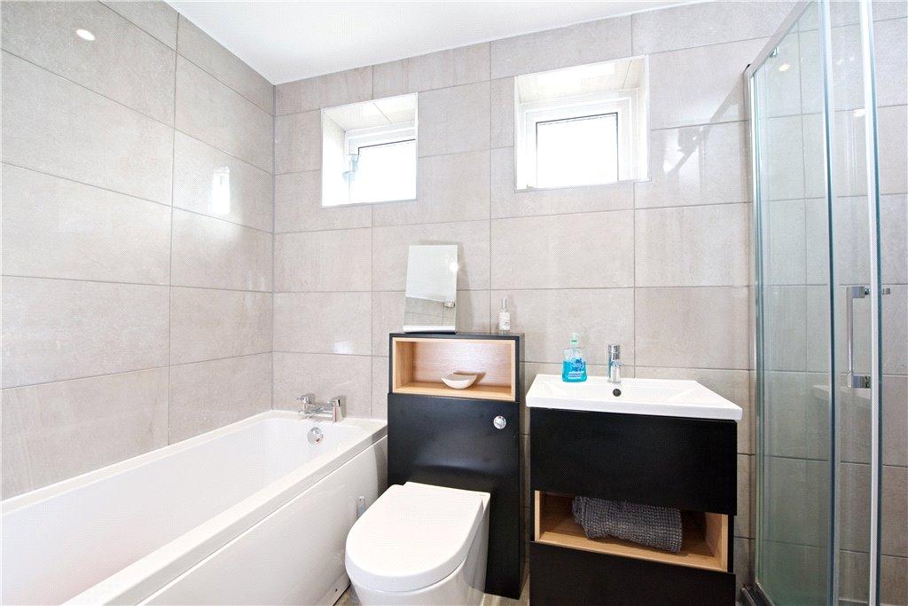 Bath/Shower Room