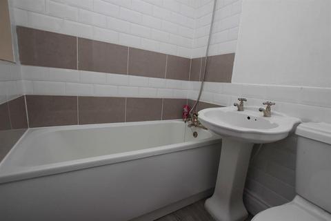 17 Albert Street, Darwen, BB3 2LU
