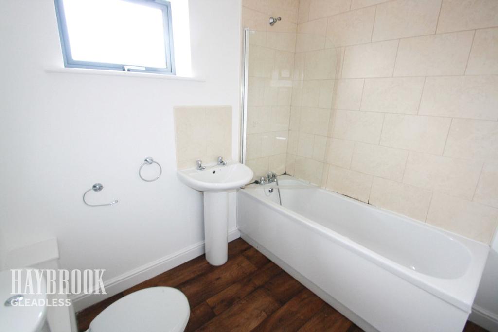 Denmark Road, SHEFFIELD 2 bed end of terrace house £100,000