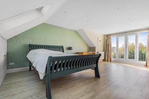 1 Westway, London, SW20 9LX