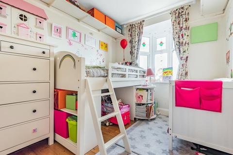 1 Westway, London, SW20 9LX