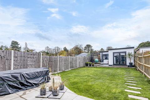 16 Woodside Avenue, Chislehurst, BR7 6BU