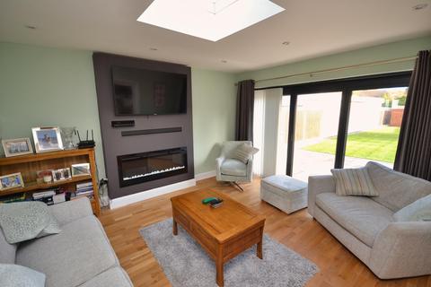 49 Basildon Drive, Basildon, SS15 5RN