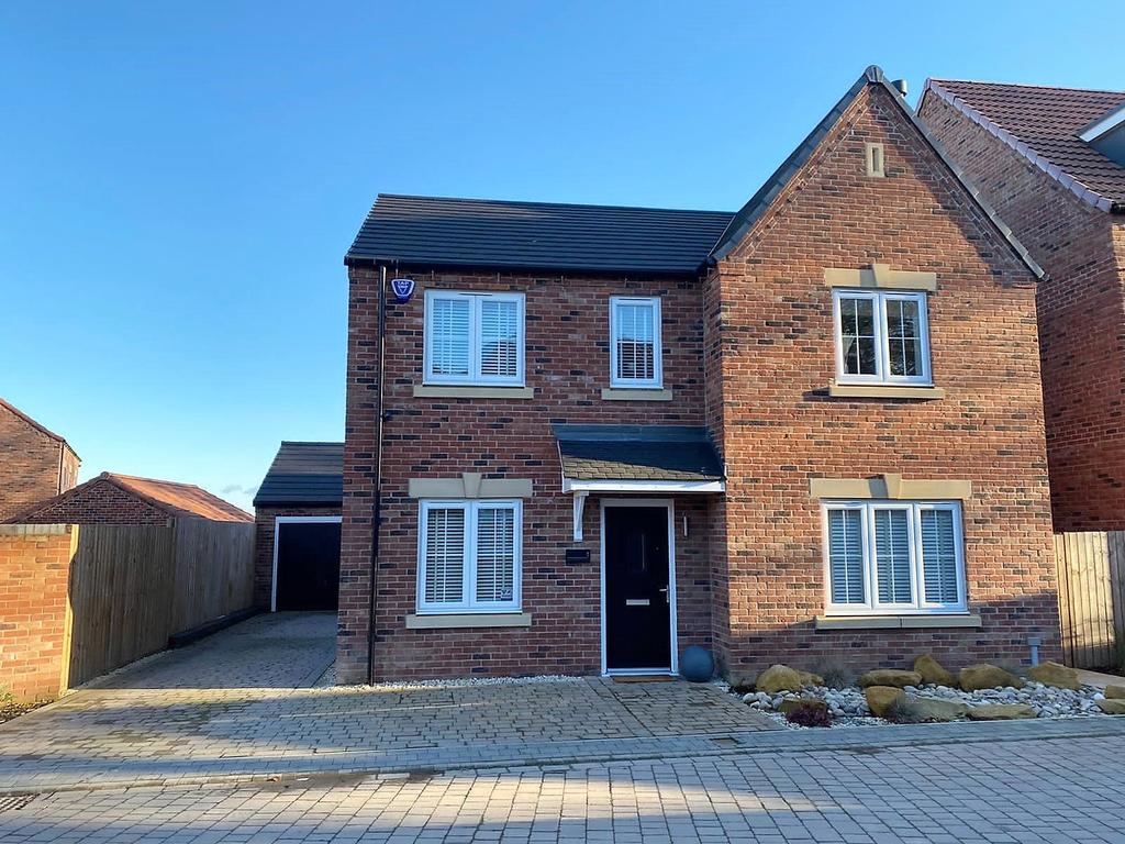 Lawnswood View, Leeds, West Yorkshire 4 bed detached house £540,000